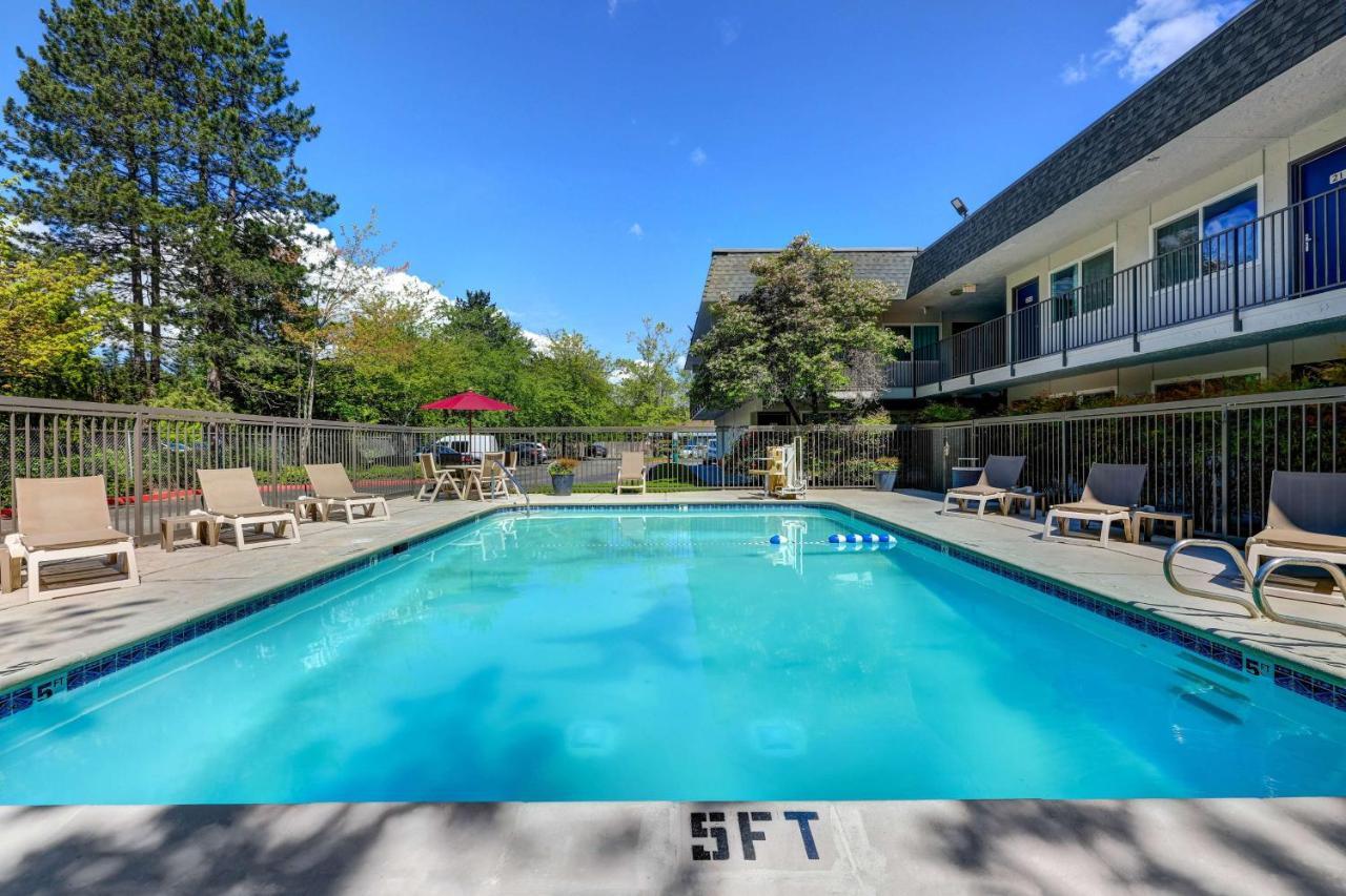 Motel 6-Issaquah, Wa - Seattle - East Exterior photo