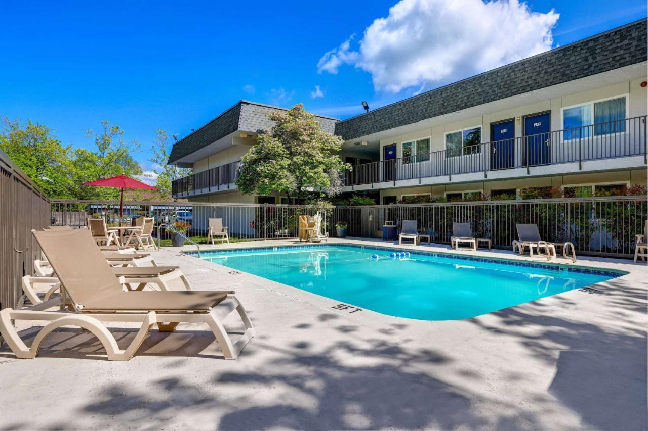 Motel 6-Issaquah, Wa - Seattle - East Exterior photo
