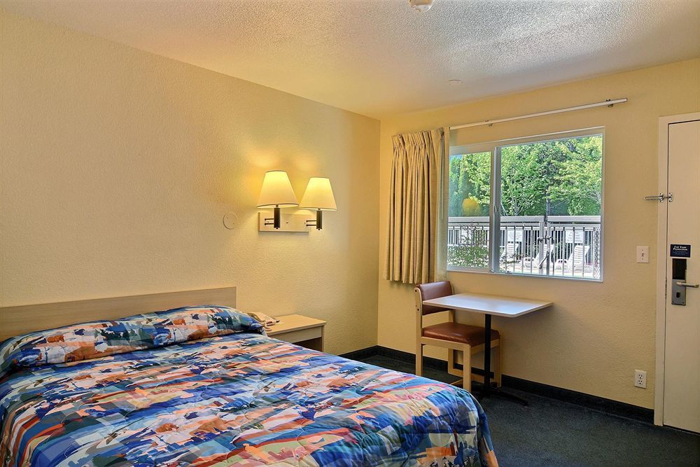 Motel 6-Issaquah, Wa - Seattle - East Exterior photo