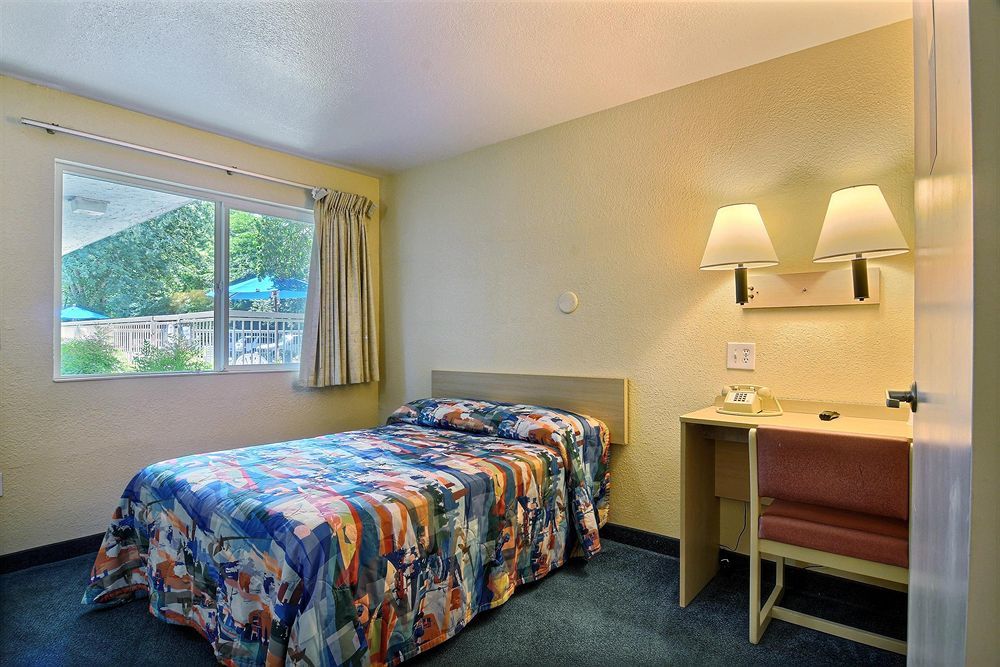 Motel 6-Issaquah, Wa - Seattle - East Exterior photo